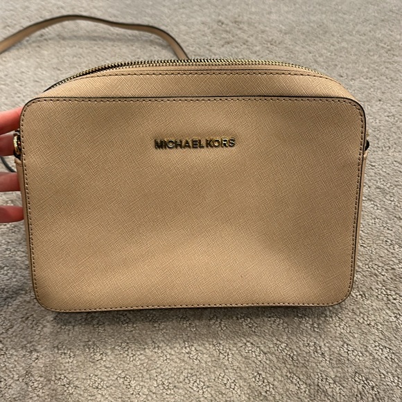 Michael Kors crossbody bag - Picture 2 of 4